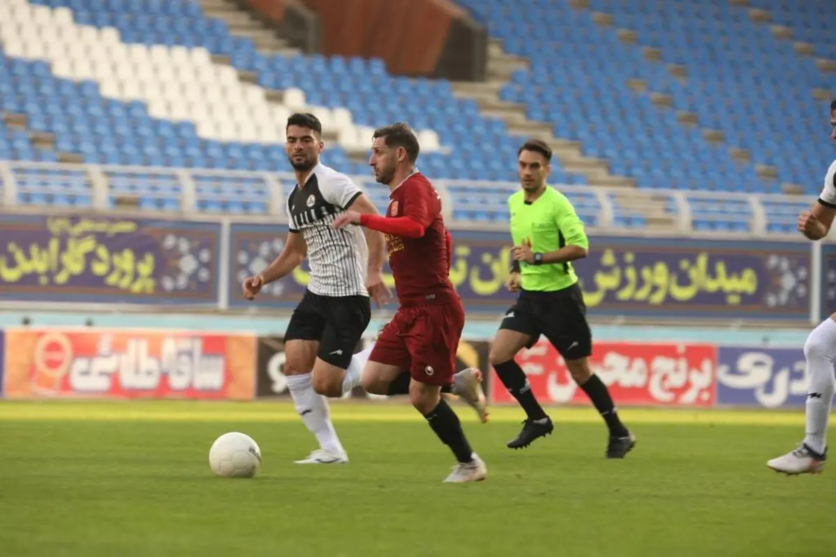 خلعتبری: قهرمانی حق پرسپولیس است/ اطلاعات خوبی از شروع بازی‌ها به گوش نمی‌رسد!