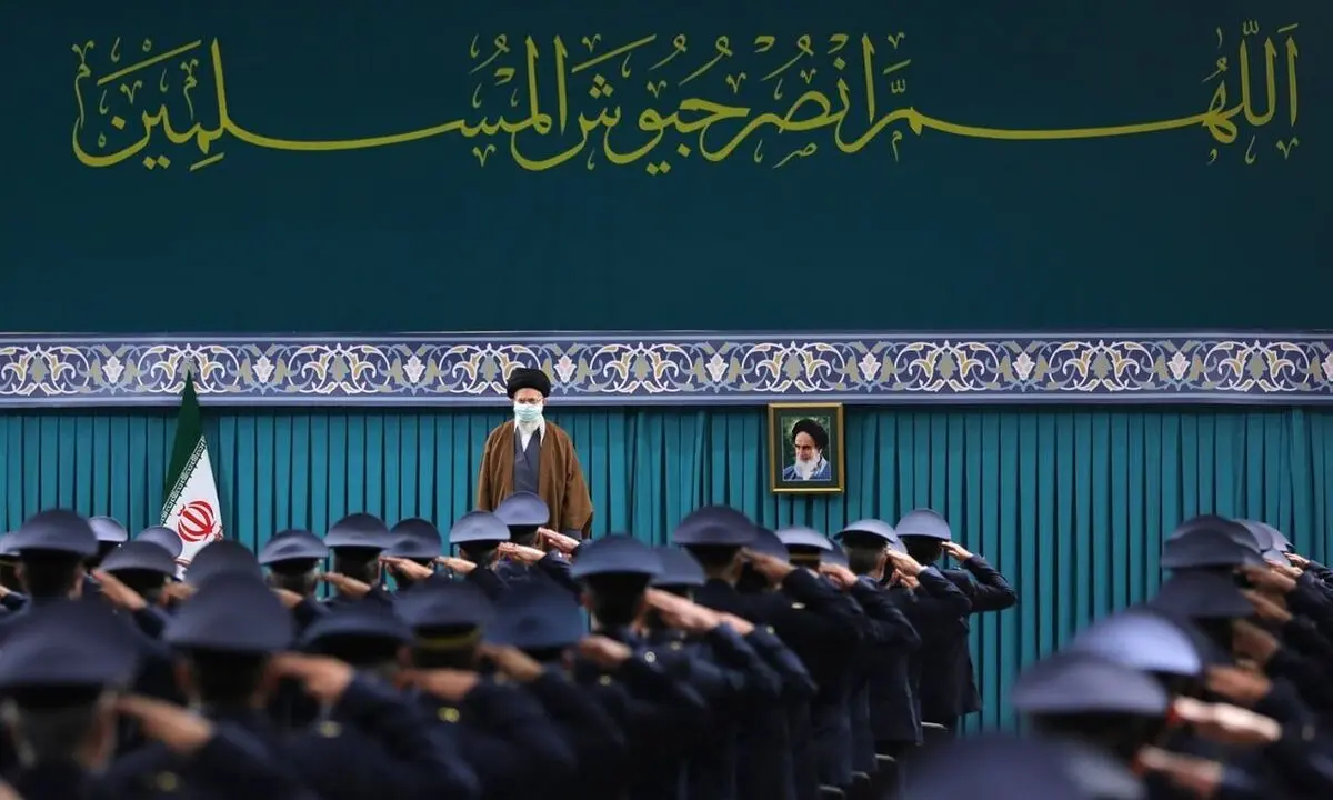 Supreme Leader terms army as constructive, innovative