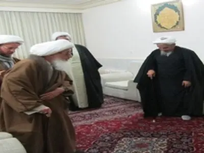 تماس‌تلفنی آیت‌الله وحیدخراسانی با آیت‌الله صانعی