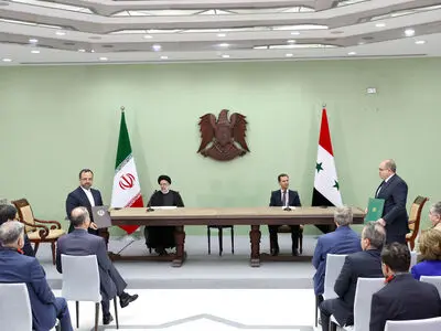 ایران وسوریا توقعان 15 وثیقة للتعاون برعایة رئیسي البلدین