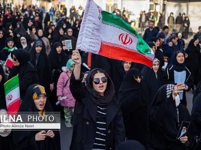 مقام‌های منطقه‌ای به ترامپ: دست نگه‌دار! هرگونه حمله، ایرانیان را متحد می‌کند