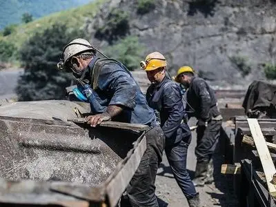 حادثه برای کارگران معدن زغالسنگ خمرود/ یک کارگر فوت شد/ وضعیت مصدومان