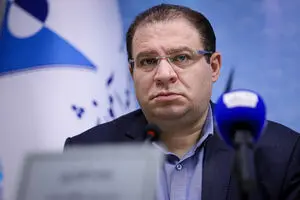 با ساختارهای موازی و تصمیم‌گیری‌های متعدد، کار اطلاع‌رسانی پیش نمی‌رود