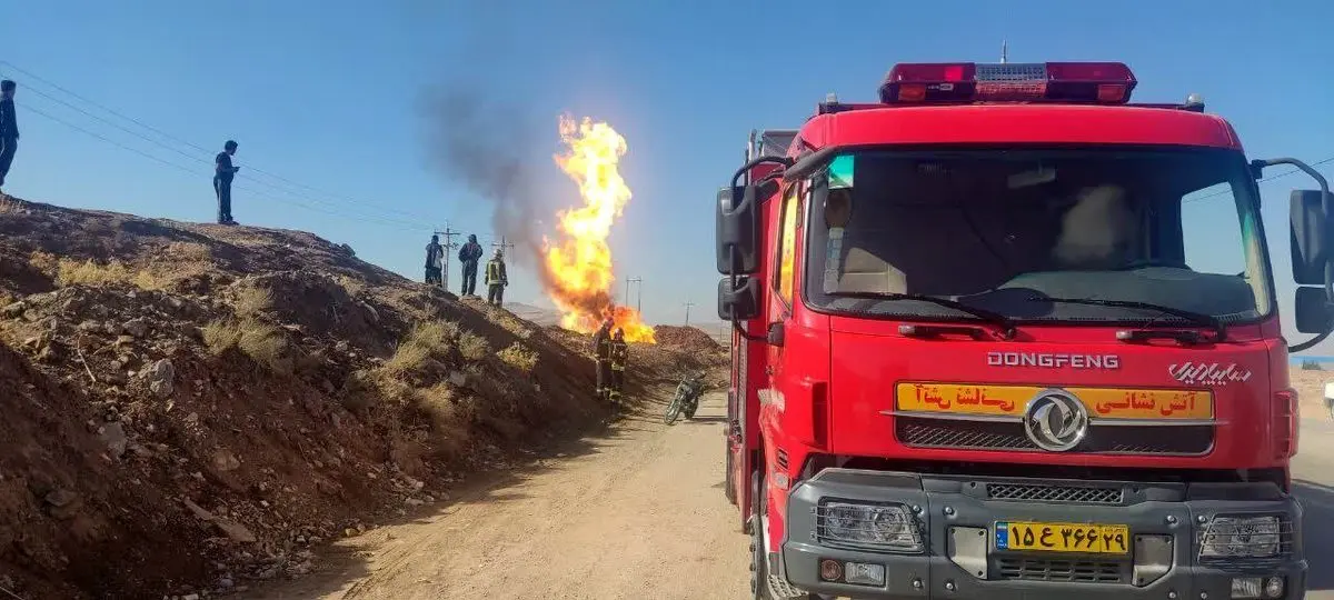 حادثه آتش‌سوزی گاز در مسیر کرمانشاه به سراب نیلوفر هیچگونه تلفات جانی نداشته است