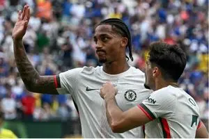 درخشش پدرو در نیمه‌نهایی جام جهانی باشگاه‌ها با پیراهن آبی