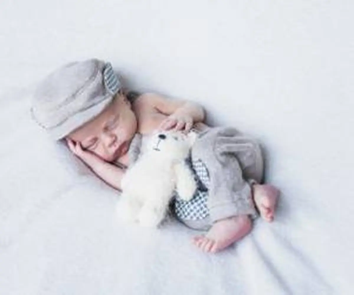 آنچه باید در مورد حالت خواب نوزاد بدانید