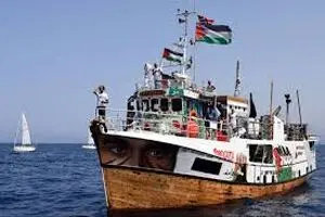 ورود نخستین کشتی ناوگان الصمود به آب های غزه