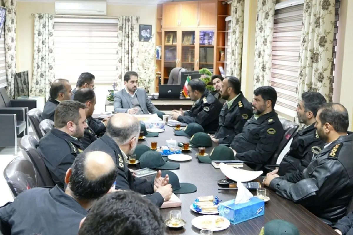 مشکلات را با هم افزایی و همکاری برطرف می‌کنیم 