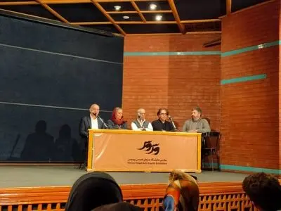 چهارمین ورسوس با آثاری از 100 هزار تا 12 میلیون تومان به خانه هنرمندان آمد