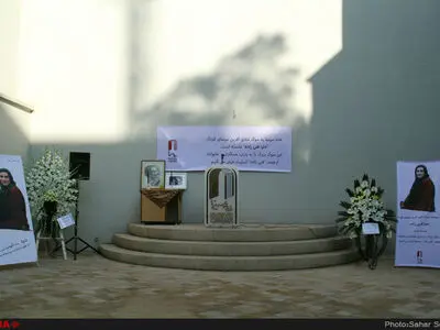 تشییع پیکر دنیا فنی‌زاده در میان اشک‌های حاضران/ در سوگ «دنیا» به سووشون نشسته‌ایم+تصاویر