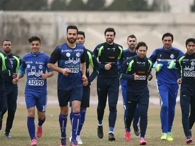 اولین تمرین پس از اعتصاب پشت درهای بسته برگزار می‌شود