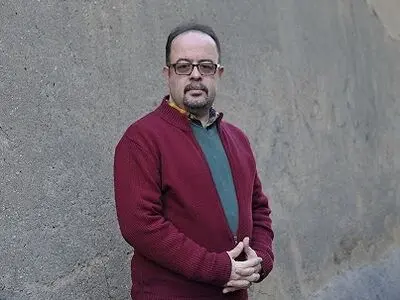 با بخشنامه نمی‌شود پوستر متفاوت طراحی کرد/ ضرورت تغییر رویکرد به طراحی پوستر در آثار هنری