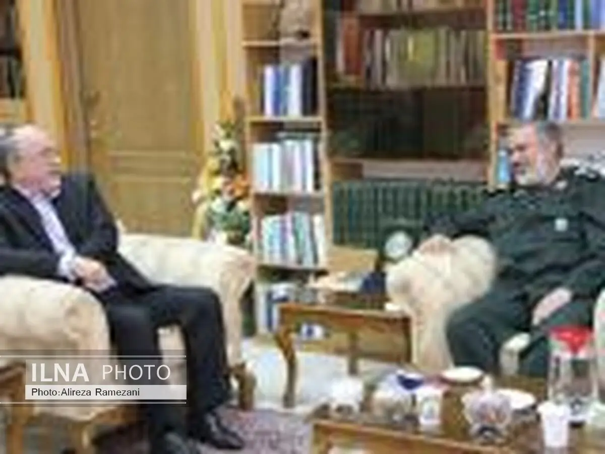 دیدار فرمانده نیروی دریایی سپاه با استاندار گیلان