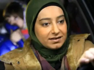 چهره «خانم تیرانداز» ۱۳ سال بعد سریال پایتخت ۲+ عکس