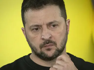  زلنسکی اوکراینی‌ها را از تمام حقوقشان محروم کرده است