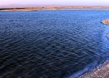دستور توقف برداشت مواد معدنی از تالاب میقان صادر شد