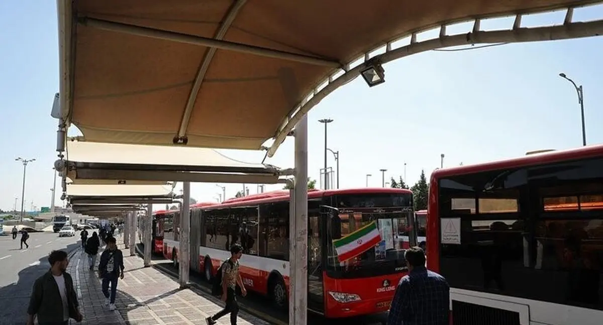 ورود ۵۳ دستگاه اتوبوس دوکابین چینی به گمرک بندرعباس
