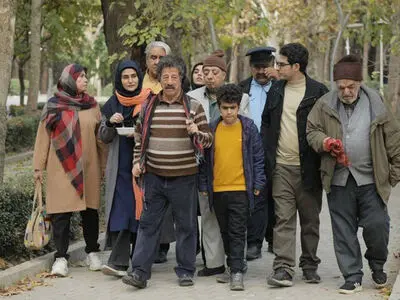 «چرخ گردون» با بودجه یک اثر سیت‌کام ساخته شد/ قرار بود در یک استودیو تصویربرداری کنیم و من لوکیشن واقعی را پیشنهاد دادم