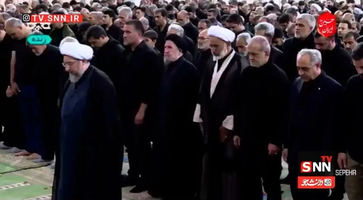 حضور رئیس جمهور کشورمان در نماز ظهر عاشورا در شهر تبریز + فیلم