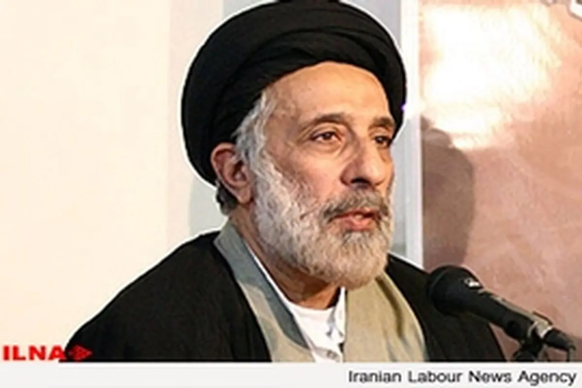 امروز عده‌ای عاشورا را وسیله تامین منافع شخصی خود قرار داده‌اند