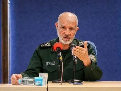 حضور ناوهواپیمابر در منطقه تبلیغاتی است