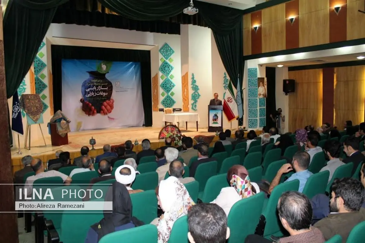 مشهد یکی از سرمایه‌دارترین مراکز در خاورمیانه است/ بازار مشهد باید از کالای قاچاق پاک شود