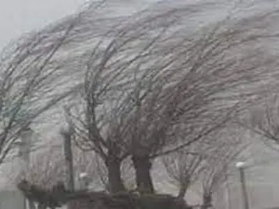 تندباد با سرعت 40 کیلومتر مرکزی را فرا می گیرد 