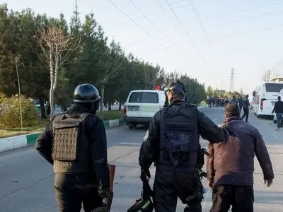 قاچاقچی تحت تعقیب، خانواده‌اش را به گروگان گرفت