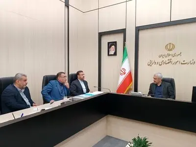 تأکید بر رشد سهم فارس از منابع بانکی و رفع موانع سرمایهگذاری