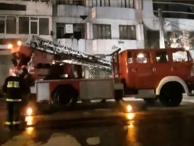 اطفاء حریق بیمارستان گلستان کرمانشاه