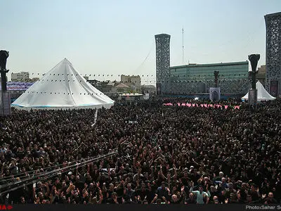 عزاداری عاشورای حسینی در میدان امام حسین(ع)