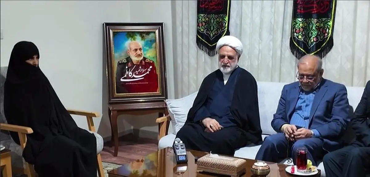 رئیس قوه قضاییه با خانواده سرلشکر شهید حاج محمد کاظمی دیدار کرد
