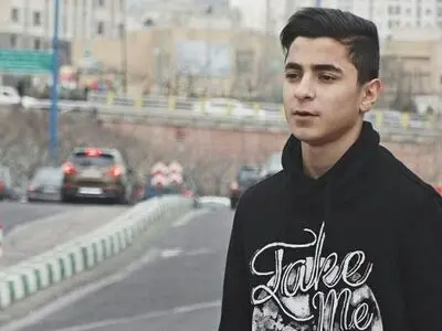 تا 6 صبح فرزندم در بیمارستان رها شده بود/ به ما گفتند تست الکل گرفته می‌شود/ هیچ نسبت فامیلی با قائدی نداریم/ از بیمارستان شکایت می‌کنم