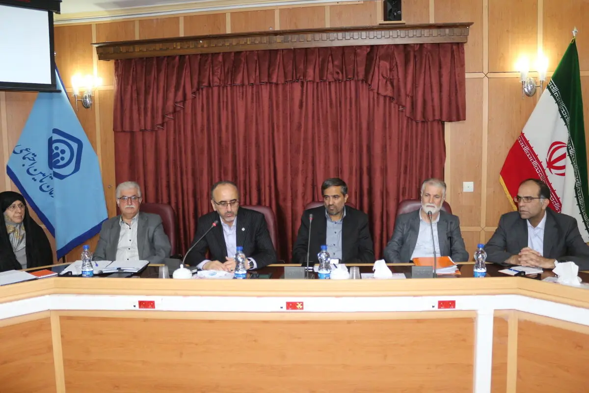 برگزاری نشست مشترک هیأت منتخب کارگزاران کشور و ر ؤسا و مسئولان کارگزاری‌های رسمی در گیلان 
