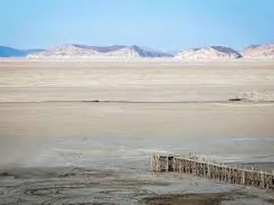 تصویر ناسا از کویر نمک ارومیه! +عکس