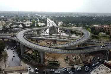 زنجان نقش پل ارتباطی را میان منطقه شمال غرب کشور دارد / نیاز زیرساخت‌های استان به 300 هزار میلیارد ریال اعتبار