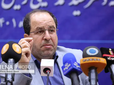 ماموریت دانشکده‌ها برای تحقیق درباره نامه‌نگاری‌های رهبرانقلاب به جوانان اروپا و آمریکا 