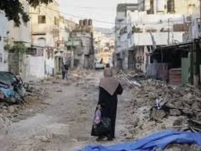 زخمی شدن ۱۳ فلسطینی بر اثر اصابت گلوله نظامیان صهیونیست