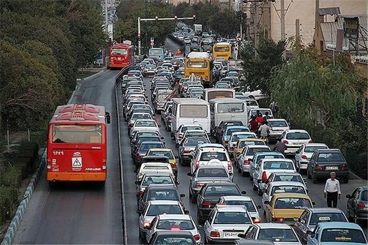 ممنوعیت استفاده از خودروهای فاقد معاینه فنی توسط فرمانداری و شهرداری