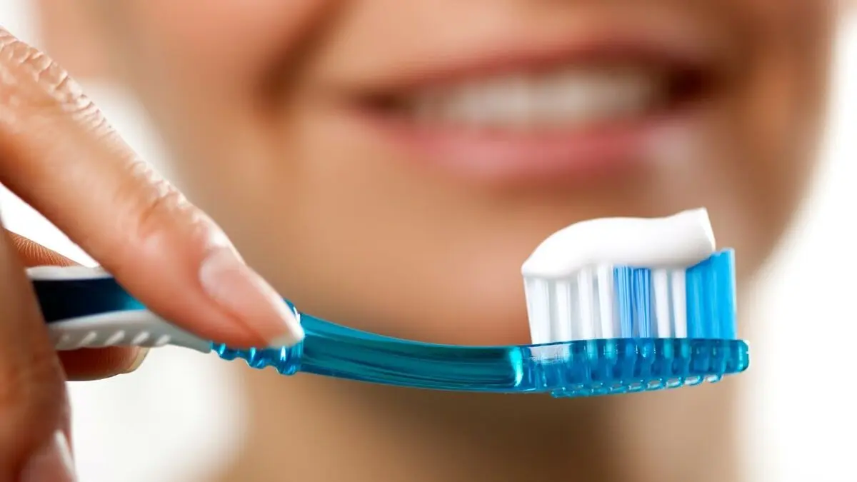 قبل از صبحانه مسواک بزنیم یا بعد از آن؟