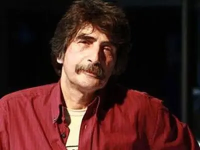 هنرمندان بدون دستمزد همکاری می‌کنند
