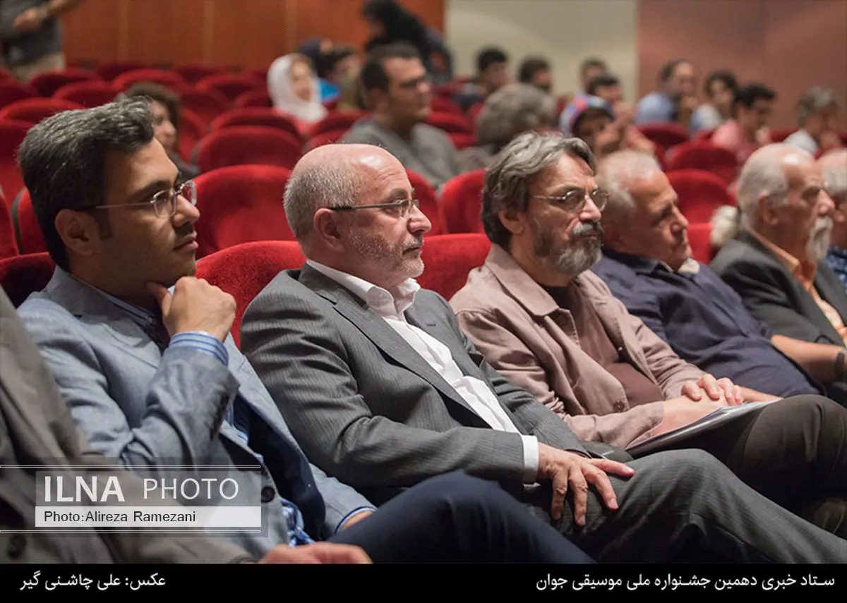 دعوت حسین علیزاده از سرمایه‌گذاران برای حمایت از موسیقی 