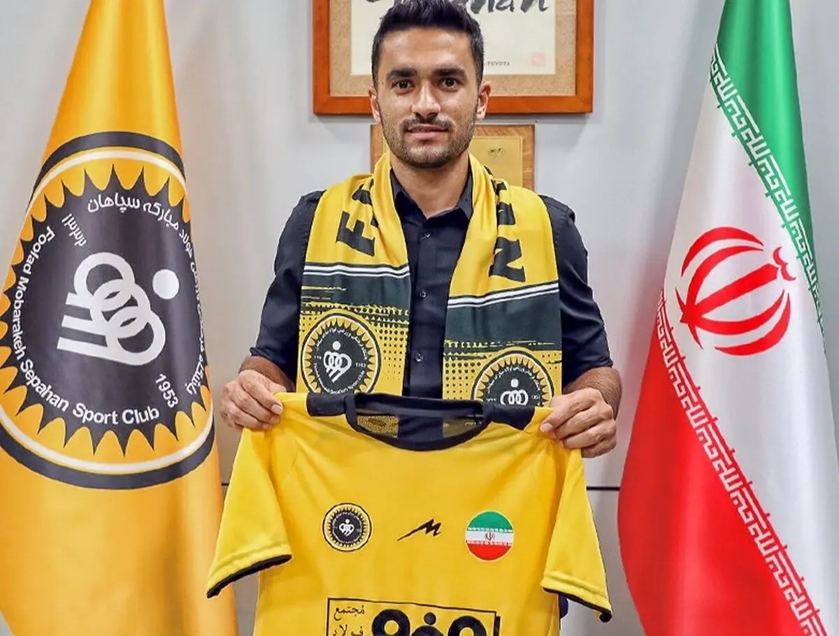 محمد کریمی در سپاهان ماندنی شد