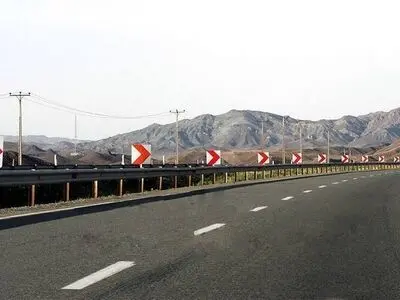 ۱۹۰۰ کیلومتر از محورهای مواصلاتی  سیستان و بلوچستان خط کشی شد