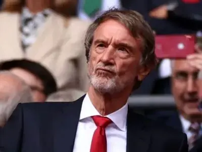 تخفیف مالک یونایتد برای فروشگاه باشگاهش