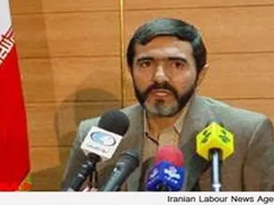 افراطیون درپیله‌ای از منش‌های سطحی خود باقی مانده‌اند / حرف وعمل تندروها با ولایت‌مداری درتضاد است