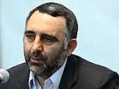 گله از برخوردهای افراط و تفریطی با جایزه جلال/دفاع وزارت ارشاد/تنها پسوند فرهنگ زیبنده وزارت ارشاد است