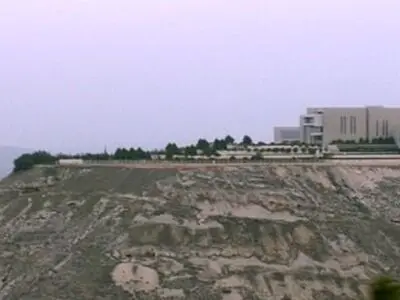 کاخ بشار اسد را بمباران می کنیم