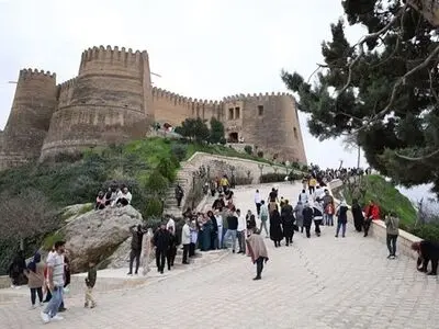فلک الافلاک در میان پنج جاذبه پربازدید کشور