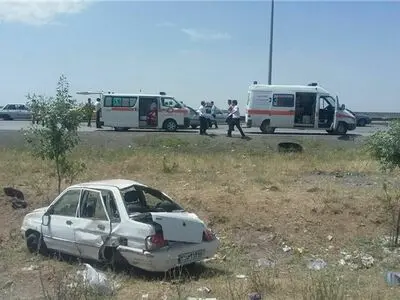5 مصدوم بر اثر واژگونی سواری پراید در محور اسلام آبادغرب به کرمانشاه